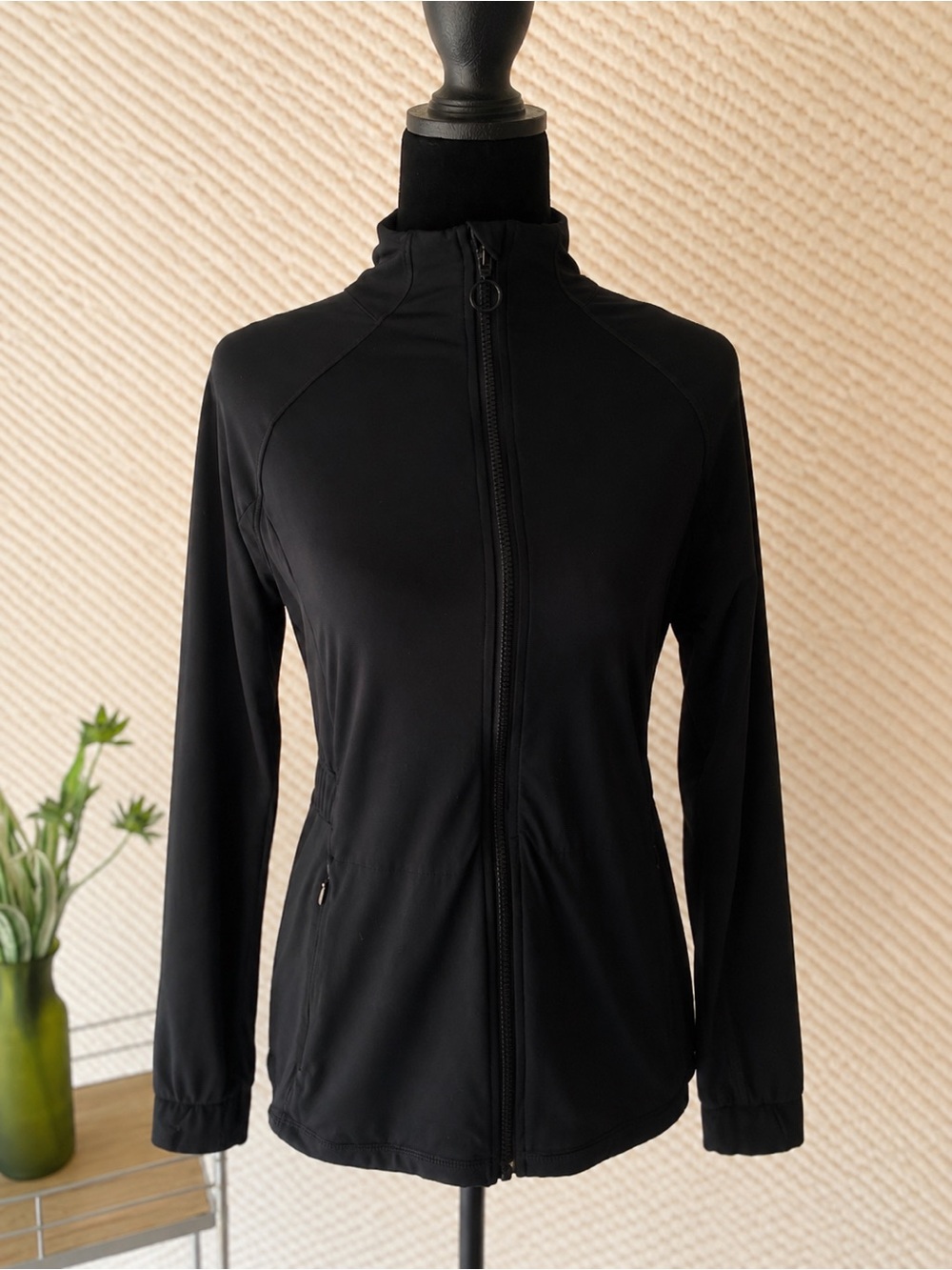 Fabletics Black Full-Zip Performance Utility Jacket - Picture 4 of 10